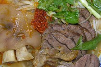 Bún bò giò heo