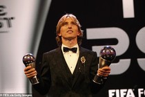 Lần thứ hai vượt mặt Ronaldo, Modric giành giải FIFA The Best 