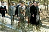 Em gái Kim Jong-un xuất hiện sau gần 2 tháng biệt tăm