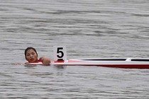 Bản tin SEA Games 28 tối 9/6: VĐV Canoeing không biết bơi