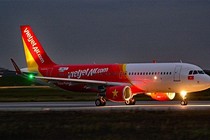 Máy bay Vietjet Air hạ cánh khẩn ở Hong Kong vì báo cháy giả