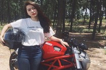 Quá xinh, quá “chất”, nữ biker Việt lên báo nước ngoài