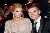 Paris Hilton bị bạn trai đòi nhẫn đính hôn 2 triệu USD dù không mua 