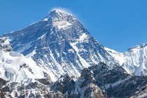 Vì sao “nóc nhà thế giới” Everest không ngừng cao lên? 
