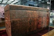 Mở thủy mộ 2.500 tuổi, phát hiện báu vật công nghệ không thể sao chép