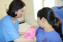 Cứu sống sản phụ mang thai IVF bị tiền sản giật nặng