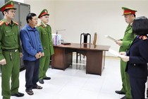 Lạm quyền trong thi hành công vụ, nguyên cán bộ xã bị khởi tố