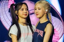 Ca sĩ Hàn Quốc liên tục đến Việt Nam "như đi chợ": Thấy gì từ cơn sốt BLACKPINK?