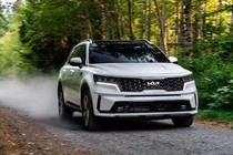 Giá xe KIA Sorento lăn bánh kèm ưu đãi tháng 7/2024