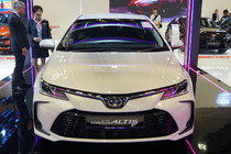 Toyota Corolla Altis tại Singapore có giá gấp đôi Việt Nam