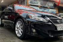 Cận cảnh Lexus IS 2010 đời cũ giá vẫn gần 1 tỷ ở Sài Gòn