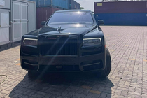 Ngắm cặp đôi Rolls-Royce Cullinan giá hơn 80 tỷ về Việt Nam