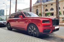 Cận cảnh siêu xe Rolls-Royce Cullinan hơn 40 tỷ của đại gia Việt Nam