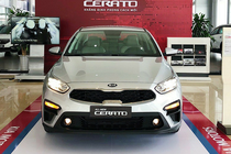 Kia Cerato được giảm giá còn ngang xe hạng B