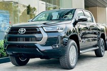 Toyota Hilux 2023 tăng giá tới 178 triệu đồng tại Việt Nam