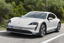 Tò mò giá xe điện tiền tỷ Porsche Taycan 2025 