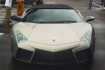 Cận cảnh Lamborghini Reventon Roadster đặc biệt của Hoàng tử Malaysia