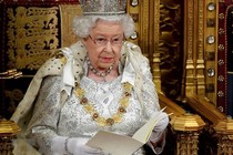 Nhà ngoại cảm tiên tri chính xác việc Nữ hoàng Elizabeth II băng hà 