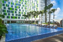 Cận cảnh khách sạn Holiday Inn & Suites Saigon Airport được dùng làm nơi cách ly Covid-19