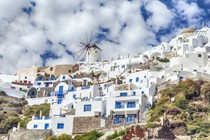 Santorini tựa như một thế giới cổ tích