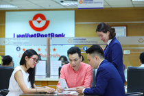 Cổ phiếu LienVietPostBank chào sàn HoSE với giá tham chiếu 11.800 đồng/cp vào ngày 9/11