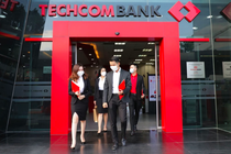 Techcombank báo lãi 2023 đạt 18 nghìn tỷ