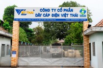 Cha con Chủ tịch Dây cáp điện Việt Thái thoái 49% vốn, Ủy viên HĐQT gom vào