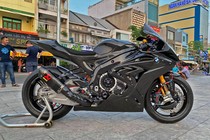 'Cá mập' BMW S1000RR với gói độ hơn 2 tỷ của biker miền Tây