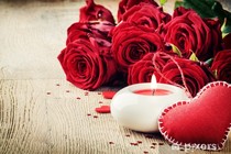 Vì sao các cặp tình nhân thường tặng hoa hồng đỏ ngày Valentine?