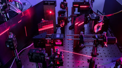 Điện toán laser có thể hiệu quả hơn siêu máy tính và điện toán lượng tử