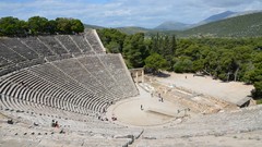 Quy mô nhà hát vĩ đại nhất của người Hy Lạp cổ