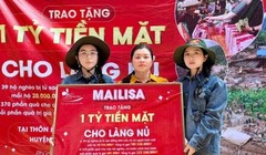 Vợ chồng Hoàng Kim Khánh - Mailisa mang 1 tỷ đồng cứu trợ làng Nủ, Lào Cai