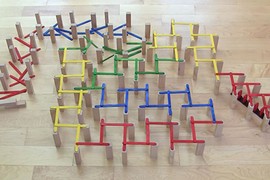 Màn biểu diễn Domino kỳ lạ với 25.000 chi tiết