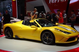 Ferrari 458 Speciale Aperta - siêu xe mui trần cá tính