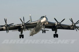 Kỷ lục của máy bay ném bom Tu-95MS không kích IS