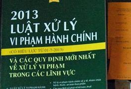 Đe dọa Chánh Thanh tra Sở ép... mua sách