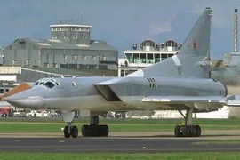 Những hung thần cánh cụp cánh xòe (1): Tu-22M của Liên Xô