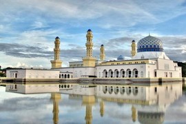 Mãn nhãn cung điện dát vàng lớn nhất thế giới của vua Brunei