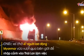 Video: Xe bus cháy rừng rực, hàng chục người thiệt mạng 