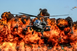 Đọ sức trực thăng AH-64 và Ka-52: "Kẻ tám lạng, người nửa cân"