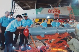 Cận cảnh bom thông minh từng được Việt Nam sử dụng trên tiêm kích Su-30