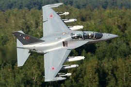 Yak-130 về Việt Nam khi cần có thể dùng thay tiêm kích - bom Su-22?