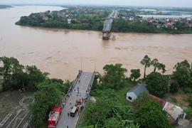 Sự cố sập cầu Phong Châu: Không để học sinh gián đoạn học tập