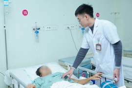 Cứu sống bệnh nhân gặp tai nạn khi dọn dẹp dịp giáp Tết