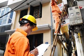 Giá điện bắt đầu tăng 5% từ hôm nay