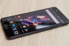 OnePlus 5 vừa ra mắt đã dính lỗi hao pin