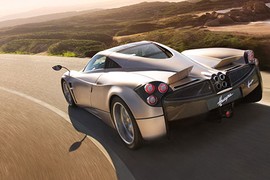 “Thần gió” Pagani Huayra Roadster sẽ ra mắt trong tháng 9