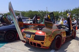 Đại gia Nhật Bản độ Lamborghini Murcielago “siêu dị” 