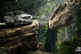 Hàng loạt xế Mercedes tham gia diễn xuất trong World Jurassic