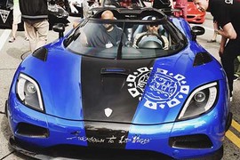 Lewis Hamilton tham gia Gumball 3000 bằng siêu xe Agera HH